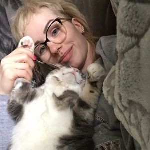 Meet your Posher, Helen